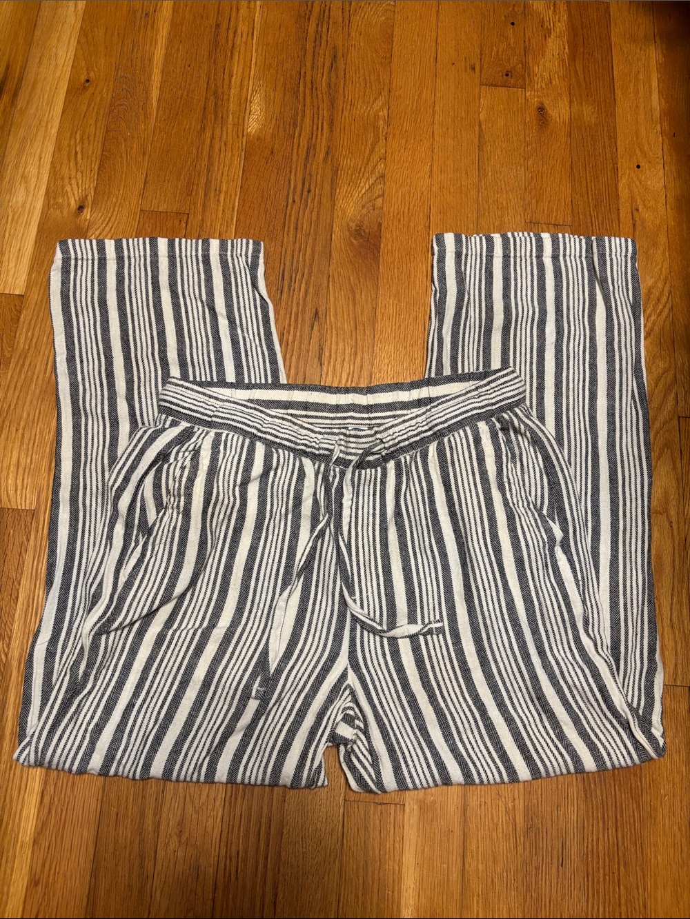 High-Waisted Striped Linen-Blend Wide-Leg Pants - Picture 4 of 6